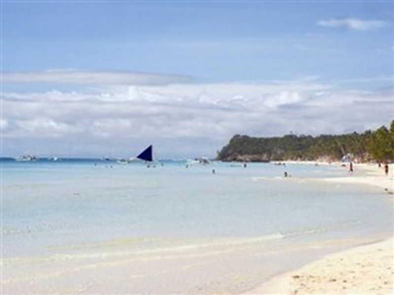 Queen\'S Beach Resort Manoc-Manoc 외부 사진