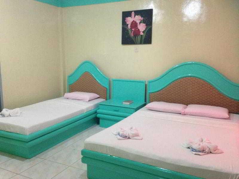 Queen\'S Beach Resort Manoc-Manoc 외부 사진