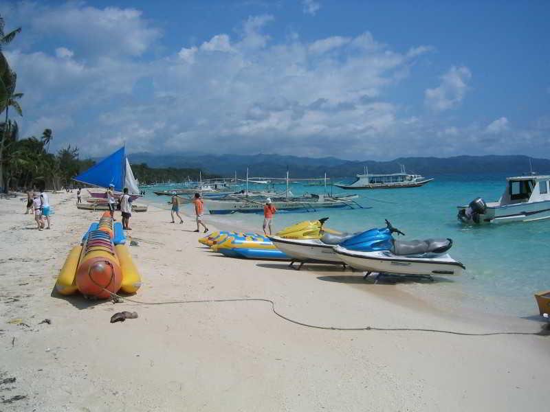 Queen\'S Beach Resort Manoc-Manoc 외부 사진